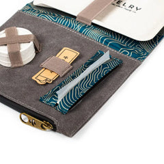 REVELRY ROLLING KIT TRI-FOLD