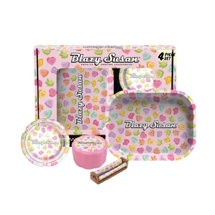 BLAZY SUSAN SMOKER'S KIT SET