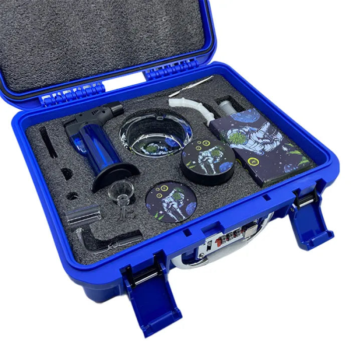 SMOKING SET TREASURE CHEST